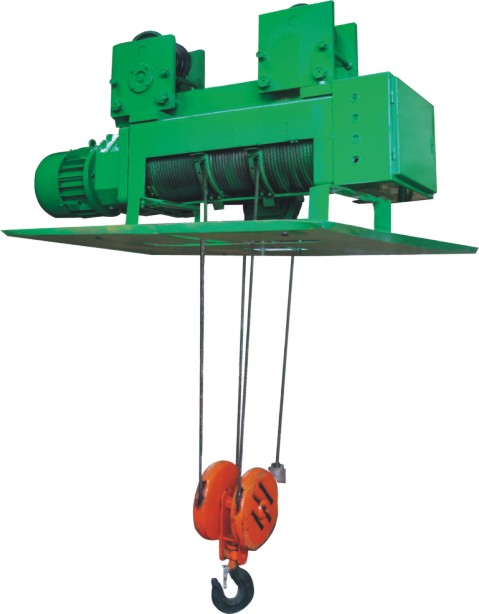 Wire rope electric metallurgy hoist